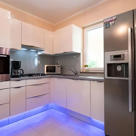Holiday home Mile Mit Beheiztem Pool- Grill Und Terrasse By Interhome *